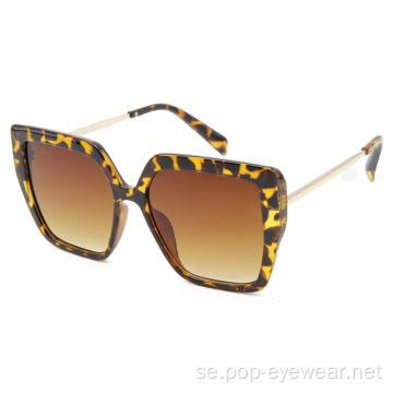 Överdimensionerade fyrkantiga solglasögon för damskärmar